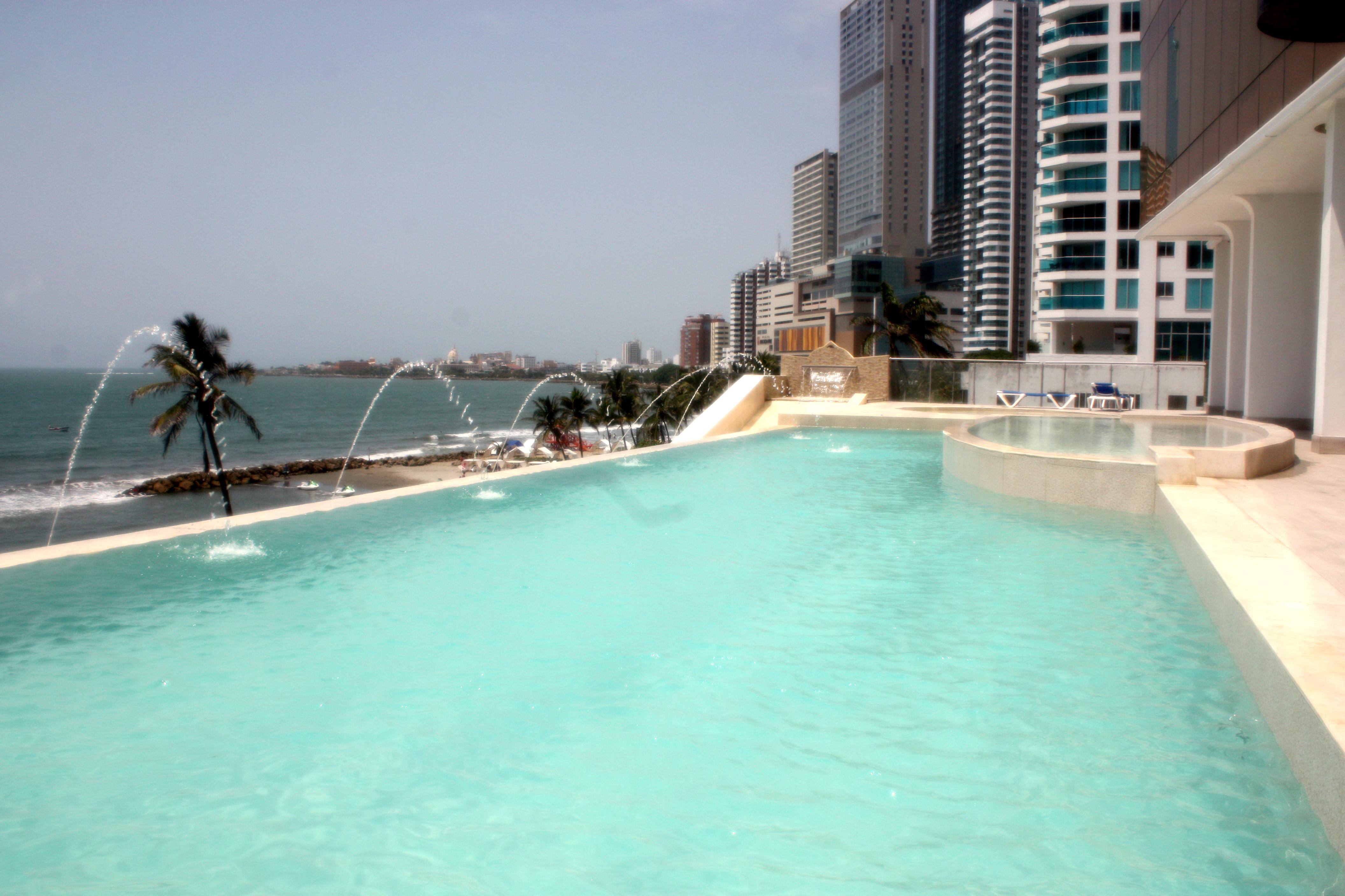 Hotel Cartagena Dubai Exterior photo